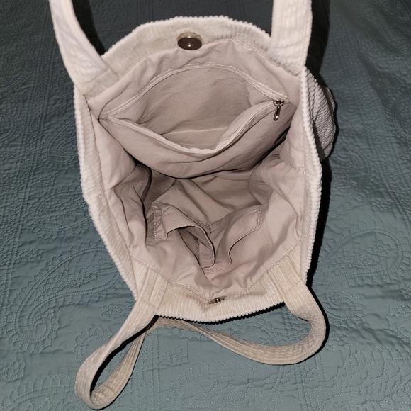Urban Outfitters Corduroy Cream Tote Bag - Picture 3 of 8